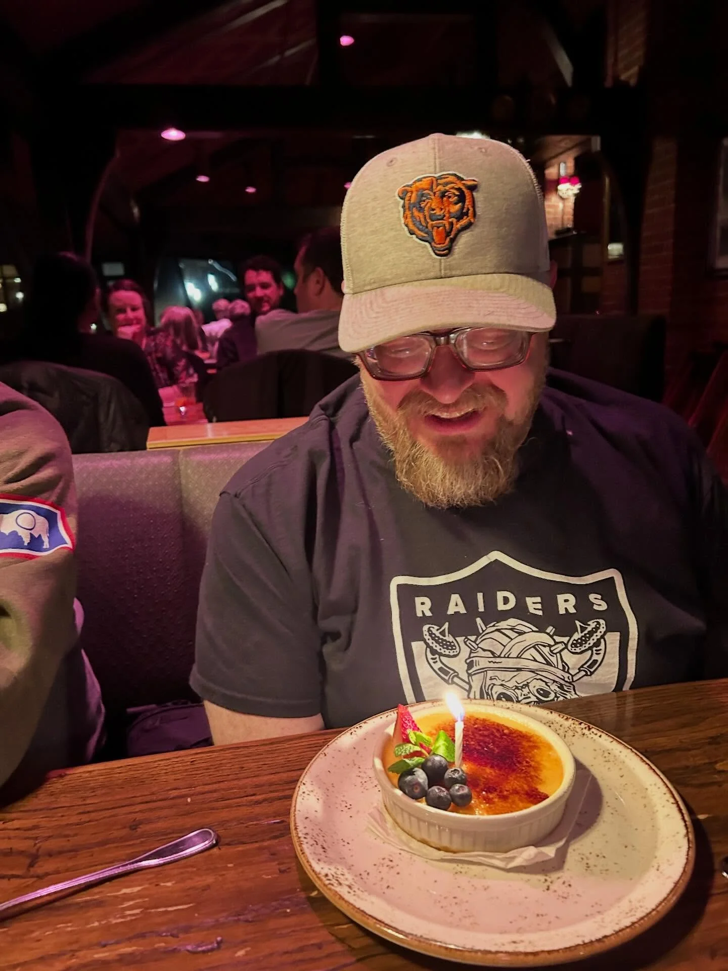 Help us in wishing this LEGEND a very HAPPY 💥 50th💥 BIRTHDAY!!!!!! The tavern wouldn&rsquo;t be what it is without you, Chef McGraw. We love you so much! 🤩❤️ 
#birthdaywishes #smallbizchef #coowners #besties 
@ericmcgraw4455