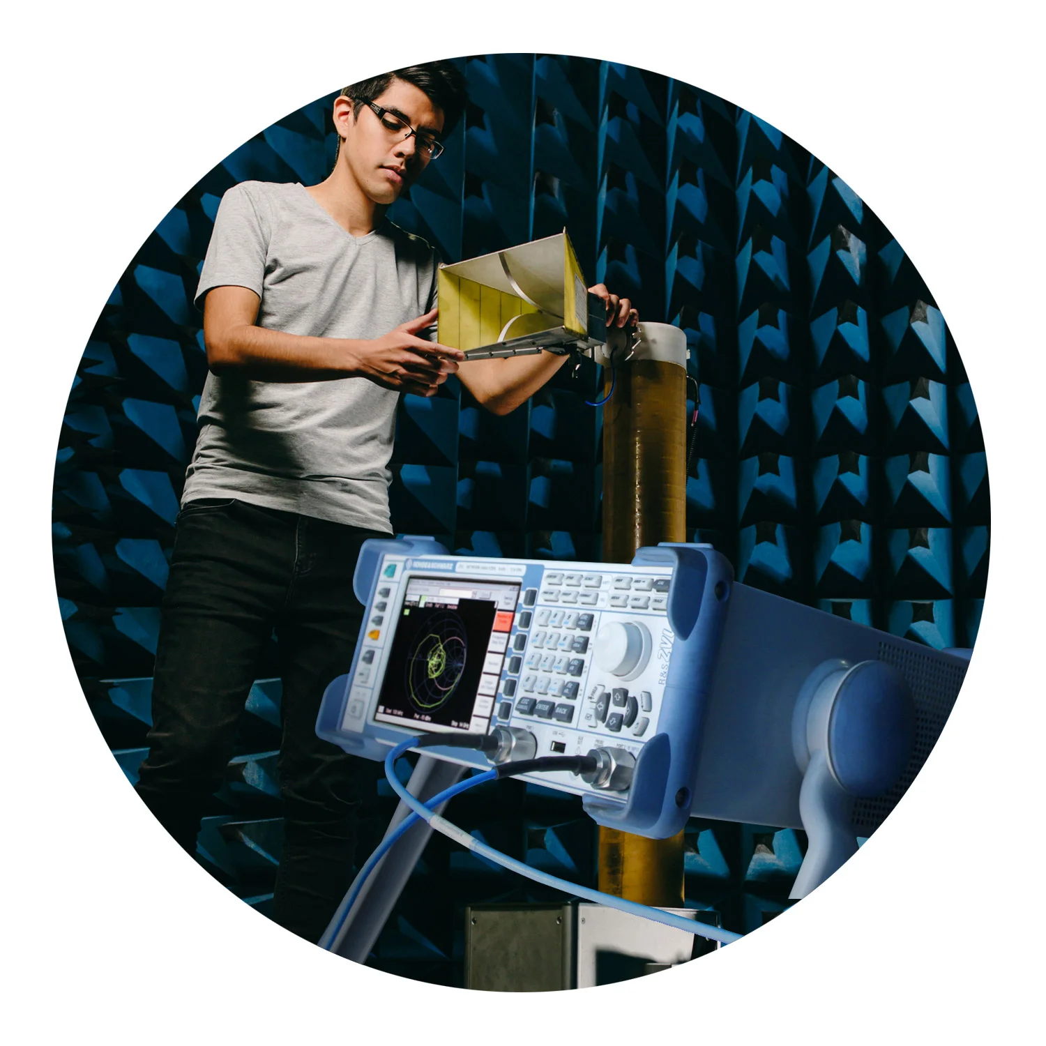 services-lab-precompliance.jpg