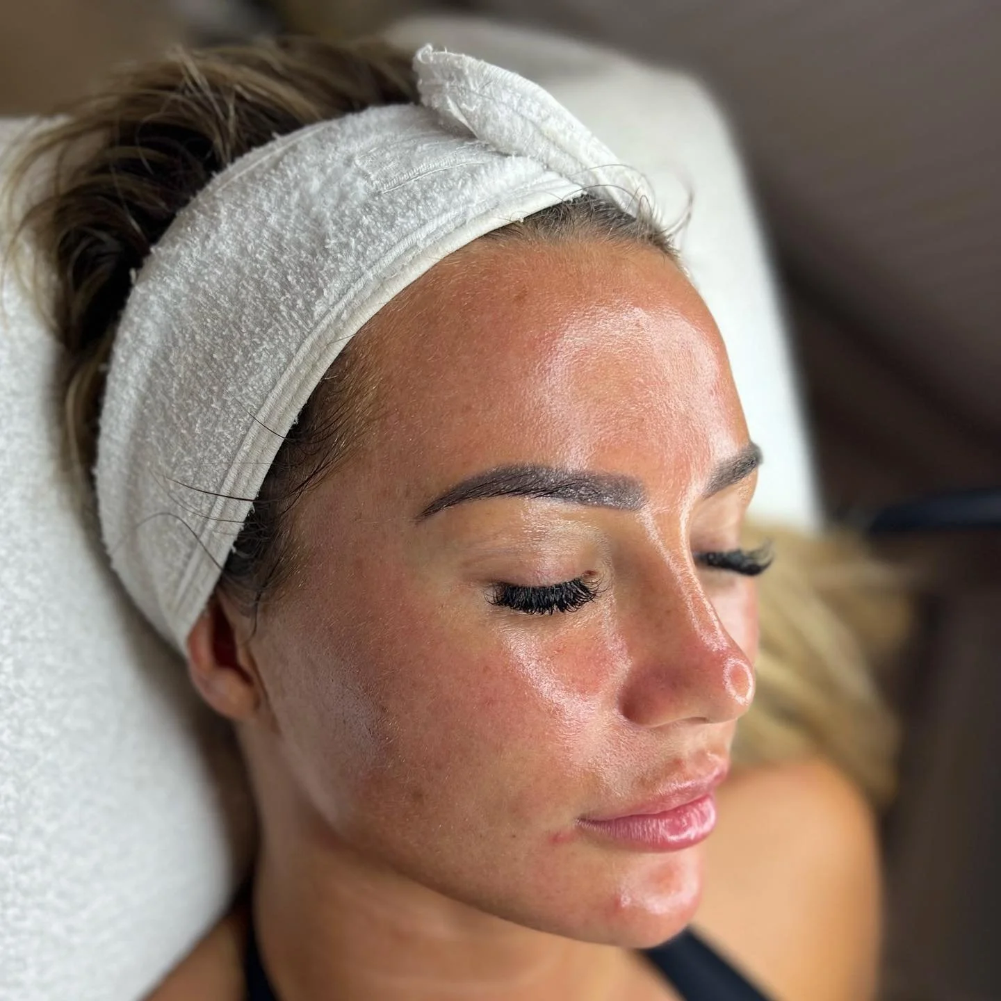 Glass Skin Facial