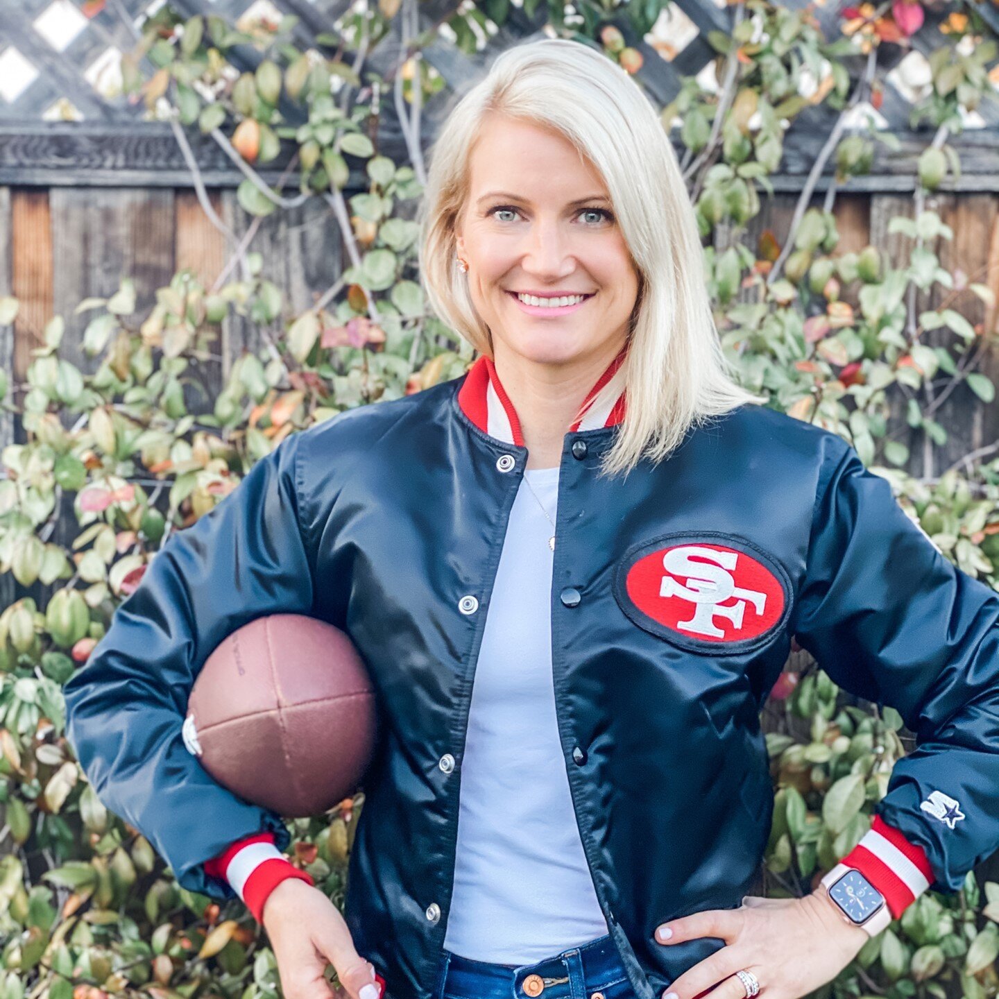 🏈 Its one of my favorite days of the year! While many look forward to the two best football teams facing off and the half time show, I can't wait to soak up the advertisements and eat my weight in spinach dip. ⁠
⁠
Covid-19 has made the line up of Bi