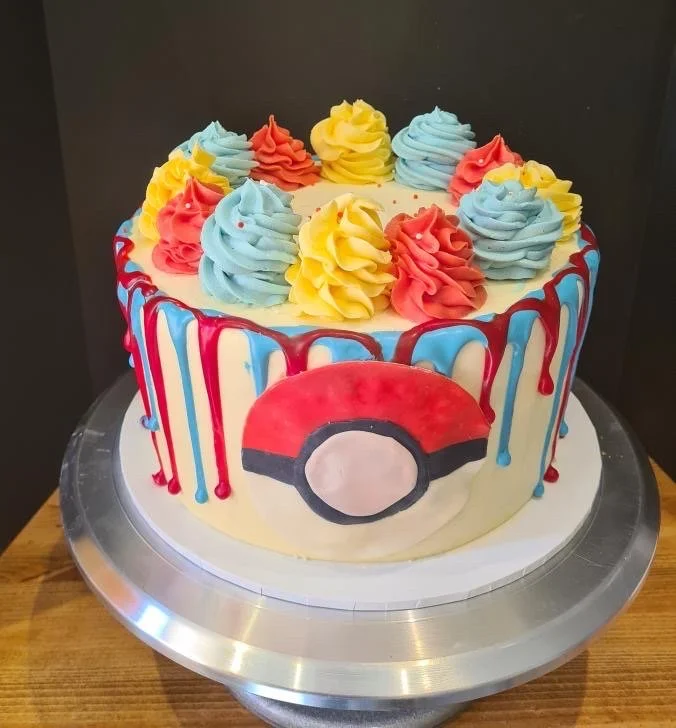 VEGANUARY - MEET THE MAKER: Siân from Twirling Narwhal Bakery