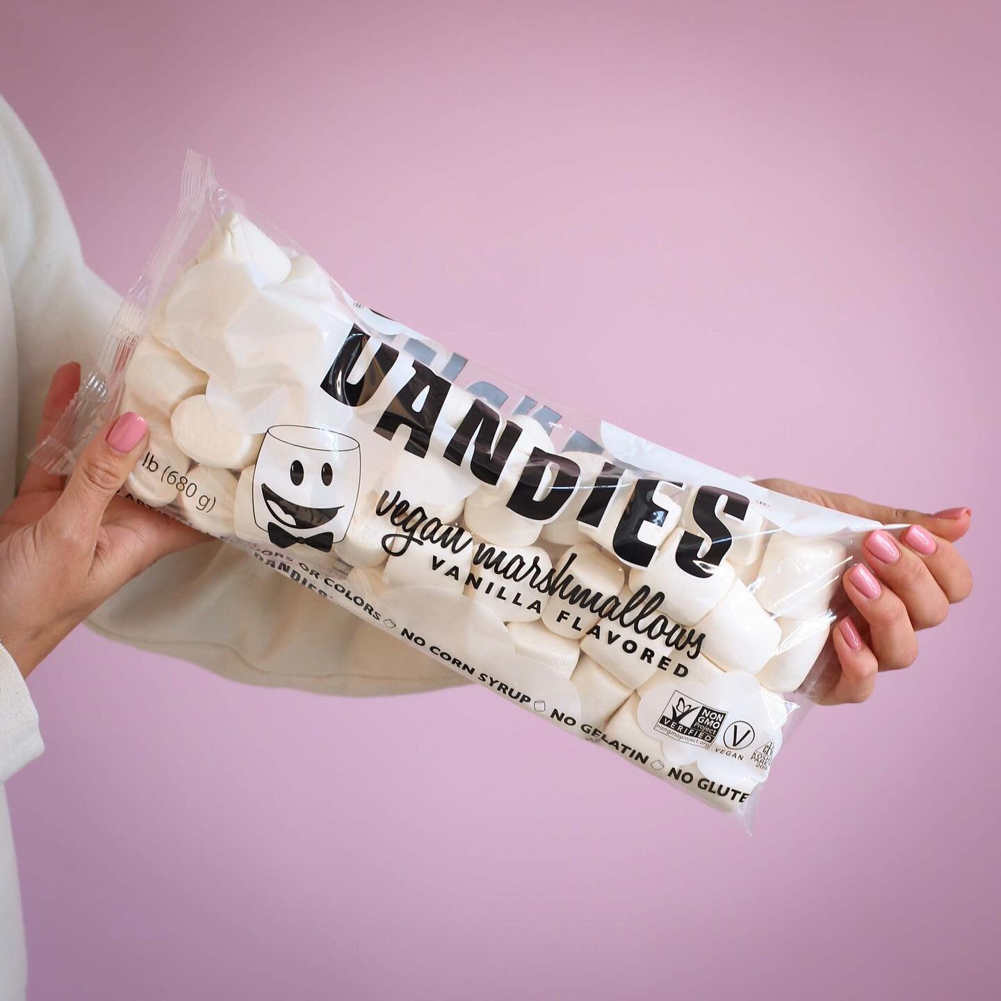 Sun&rsquo;s shining ☀️ people are smiling 😊 time to plan some outdoor fun and these beauties make the perfect addition for campfires and BBQ&rsquo;s and they&rsquo;re great for dipping in melted Choc! 

Everyone loves our @dandiesuk BBQ Marshmallows