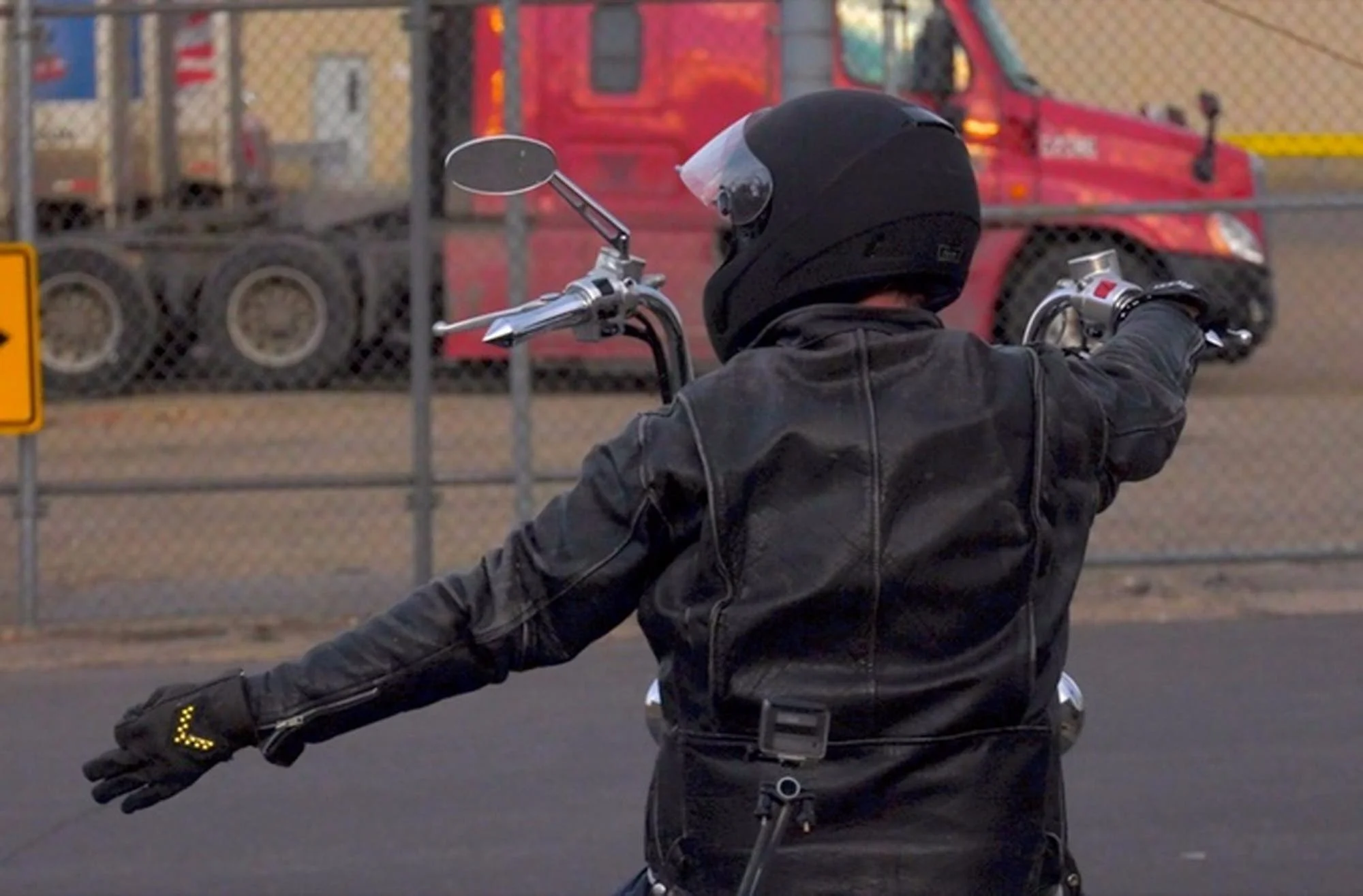 Smart Motorcycle gloves promise better visibility for riders