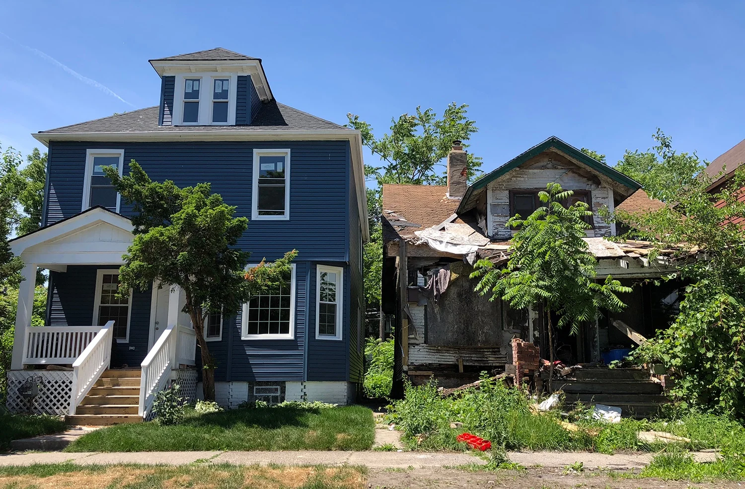 Detroit_Village_Initiative_Blue_House.jpg