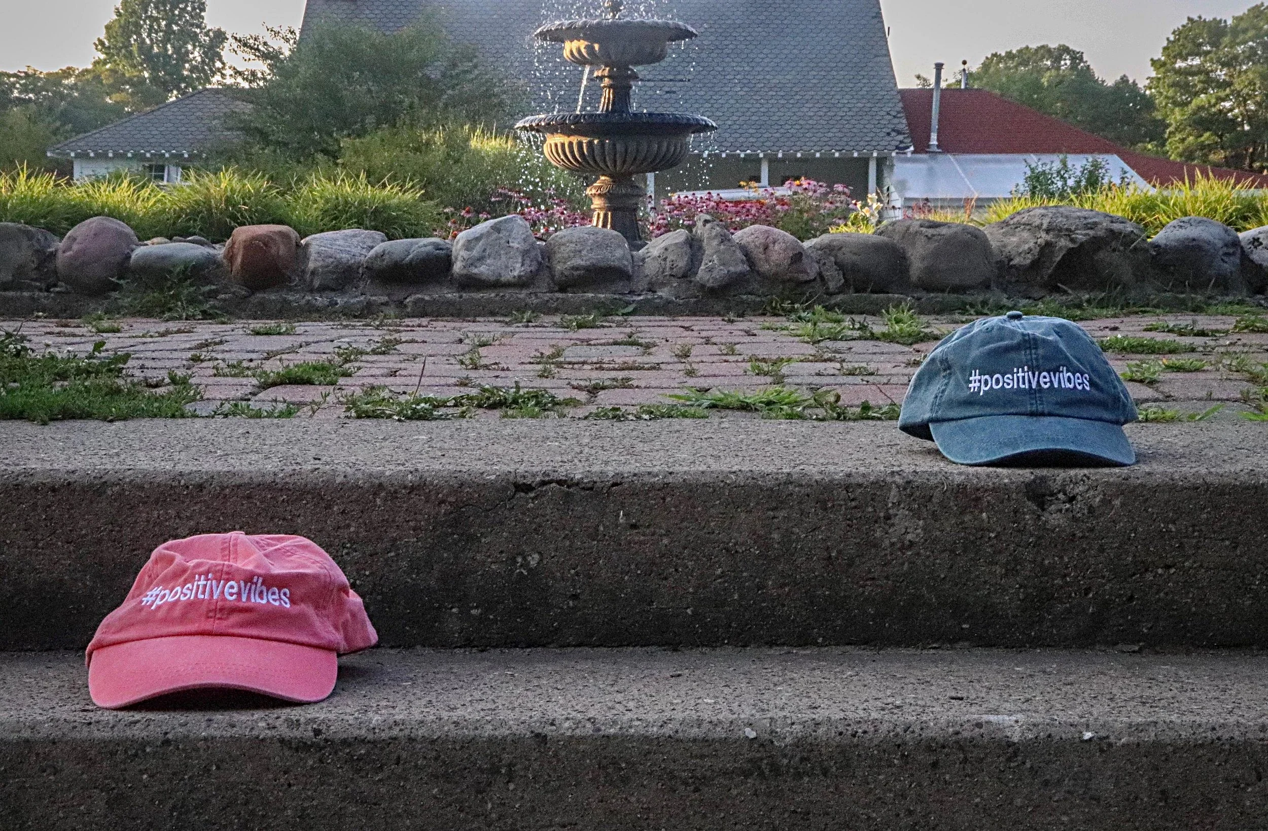 38444430_638155846539777_1632294791767130112_n.jpg