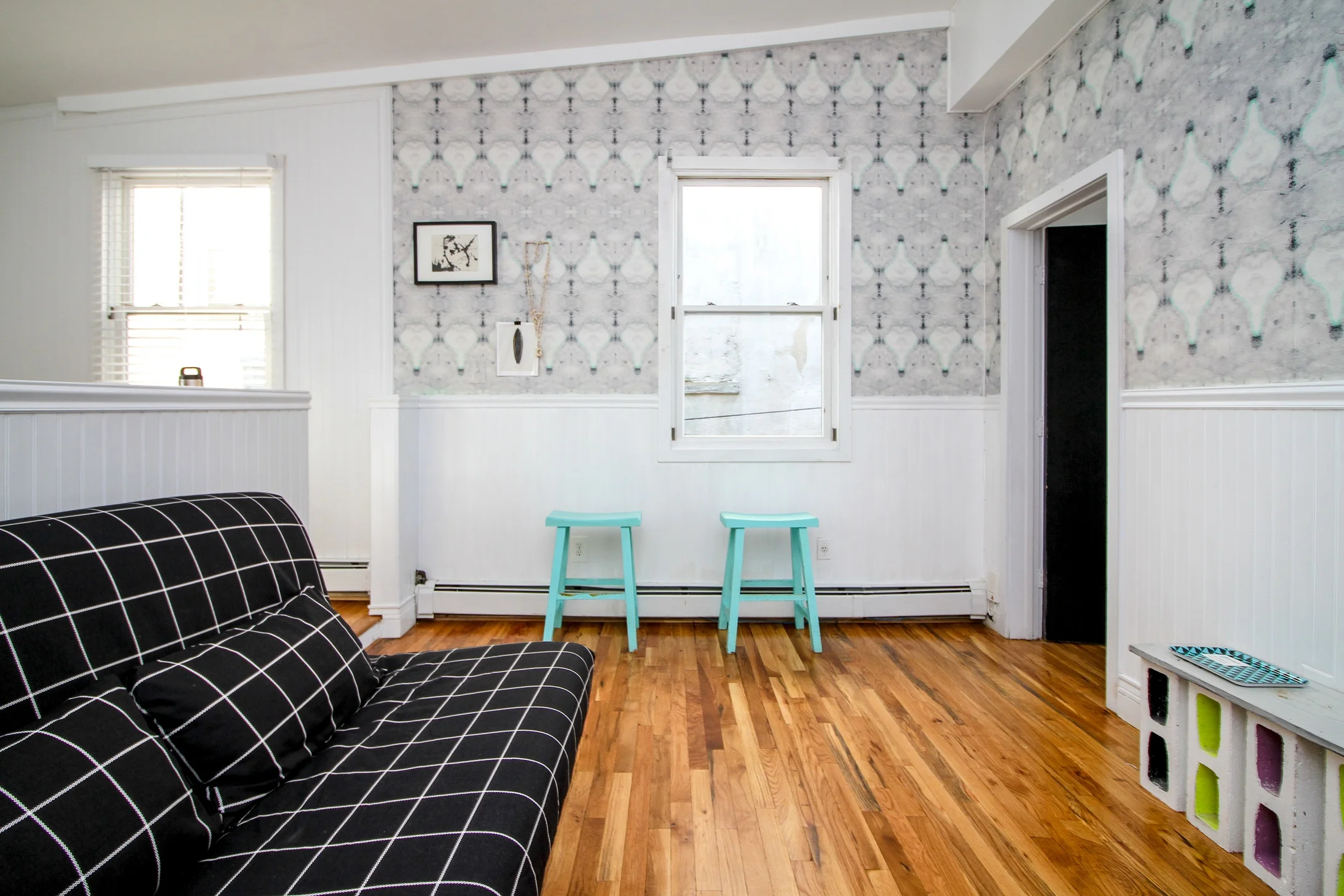 Suite 9 - Living Room