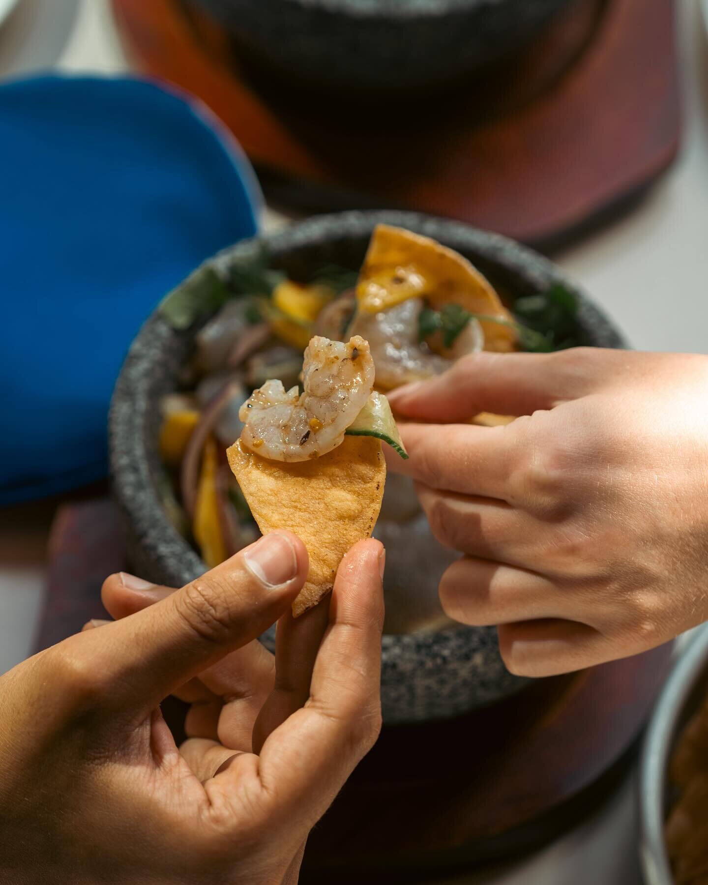 🌮🎉 Exciting News! 🎉🌮 Join us tonight at La Taqueria Brentwood for an unforgettable experience! 😍 Our mouthwatering ceviche is the perfect way to kick off the evening. 🍤 And from 6-8, right in front of the restaurant, @the.amazing.brentwood is h