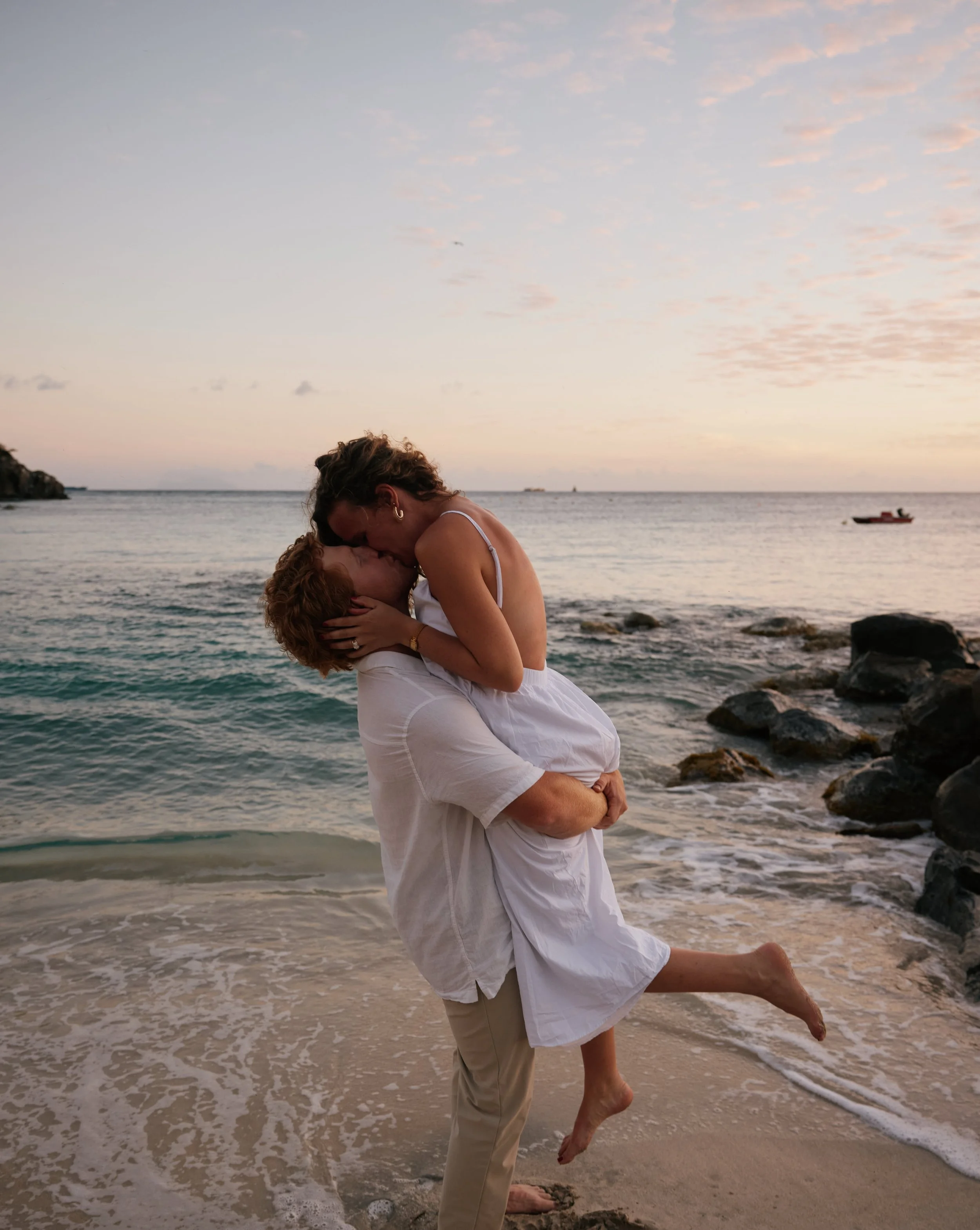 Our guy Daly ('25) and wonderful Emily are engaged and we are over the moon😩✨🙌🌙
Congratulations you two! 💍