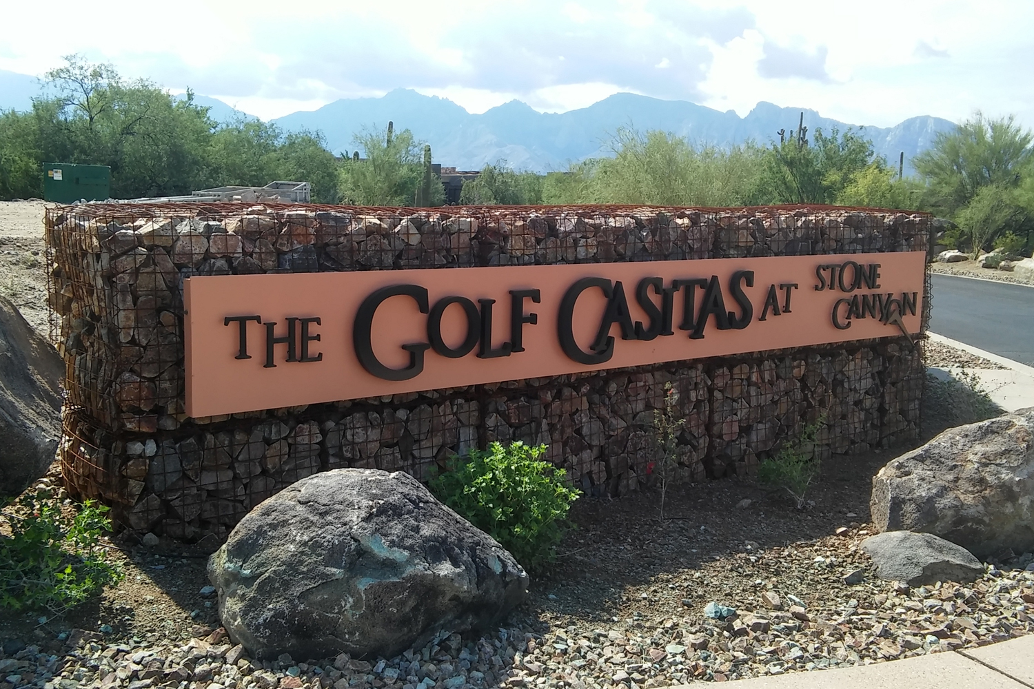Golf Casitas.jpg