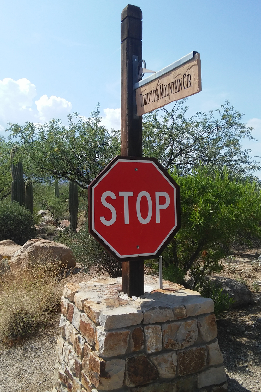 StoneCanyon stop sign.jpg