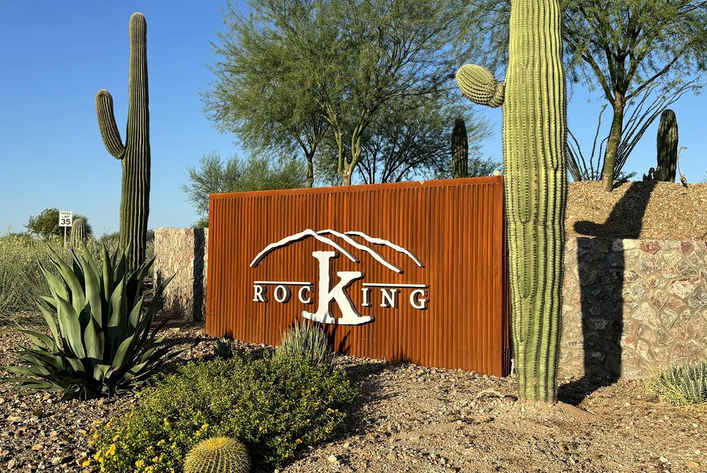Entry Monuments — TERRITORIAL SIGN COMPANY