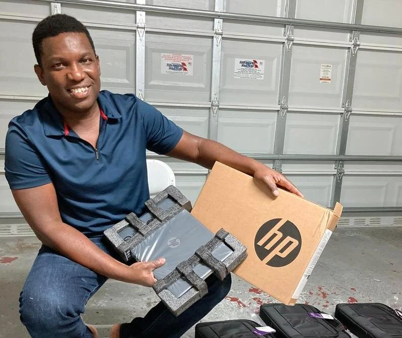 NINE LAPTOP COMPUTERS 