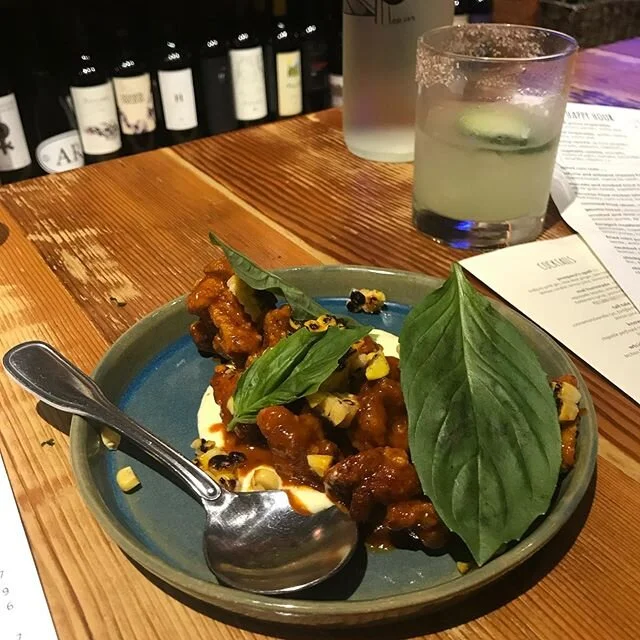 Wish The Blazers gave out a free six piece of these when they score 100 😩
Full article in bio

#chickennuggets #portland #foodporn #pdxeats #happyhourpdx #happhour #bringbackthechalupa #goblazers