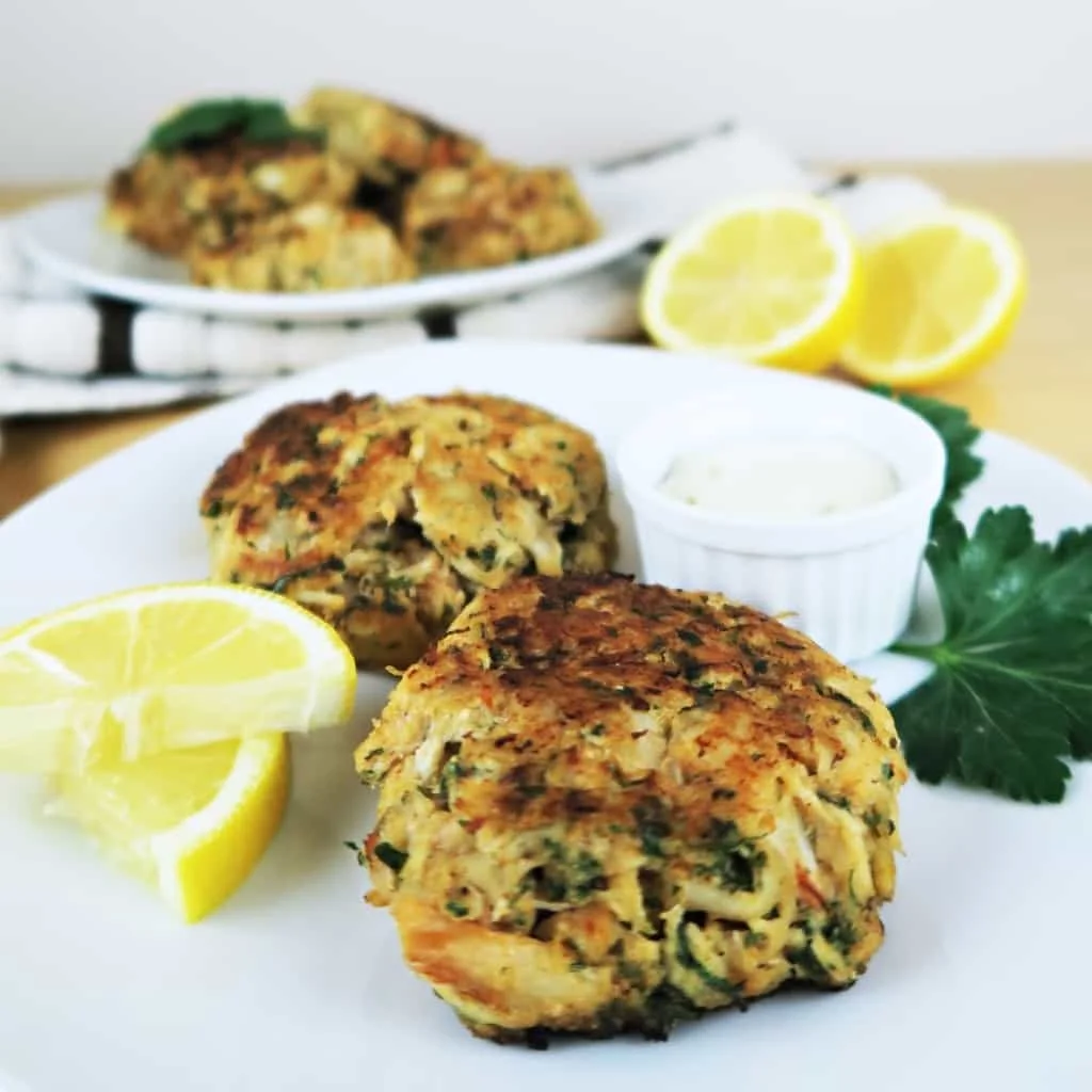 wholesomeyum_easy-crab-cakes.jpg