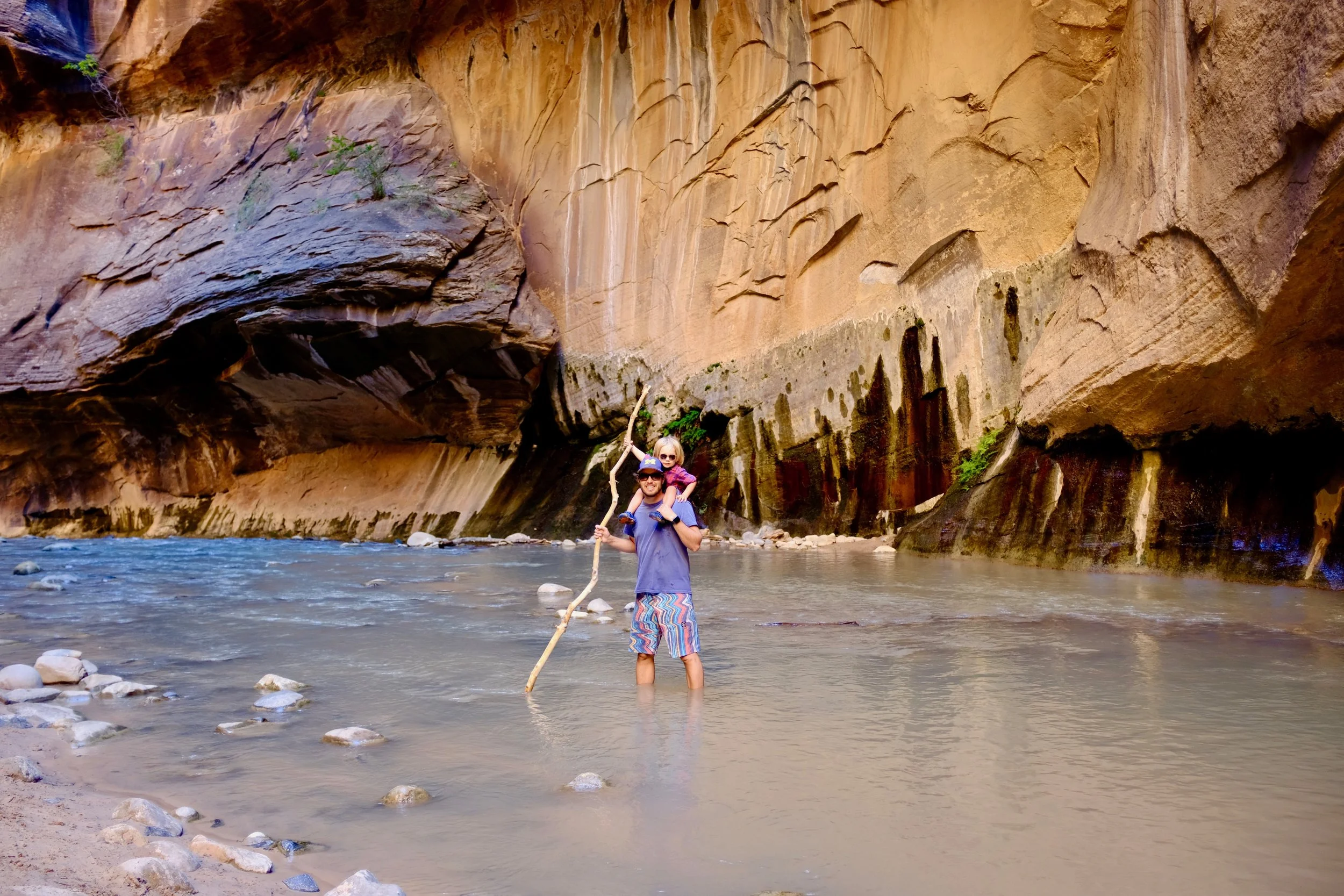Hiking the Narrows with a Child – Zion National Park, Utah