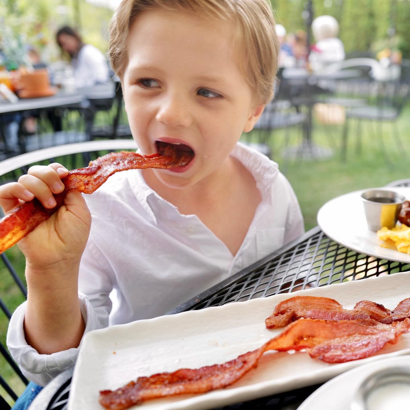 Did Somebody Say Bacon?🥓
&nbsp; ⠀⠀⠀⠀⠀⠀⠀⠀⠀⠀⠀⠀
&nbsp; ⠀⠀⠀⠀⠀⠀⠀⠀⠀⠀⠀⠀
To me, Sundays mean brunch. It&rsquo;s my favorite meal of the week. Nothing is better than warm eggs Benedict, avocado toast, a stack of fancy pancakes, and a mimosa.....or two or thr