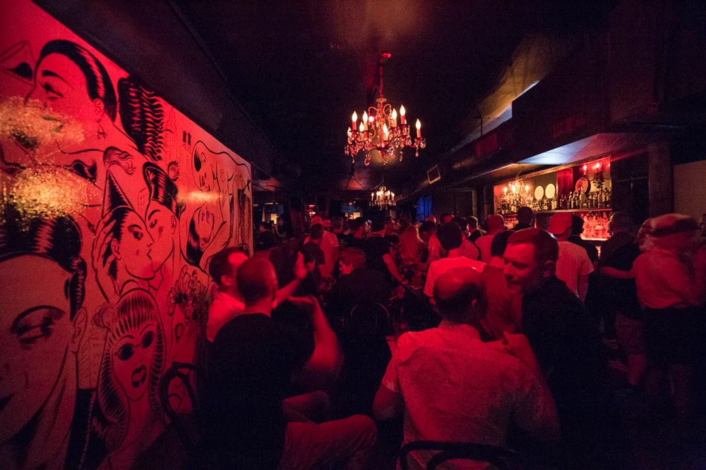 Bar photo 2