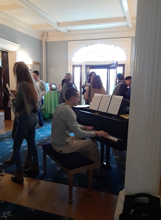 Our grand piano can be used during your event.
