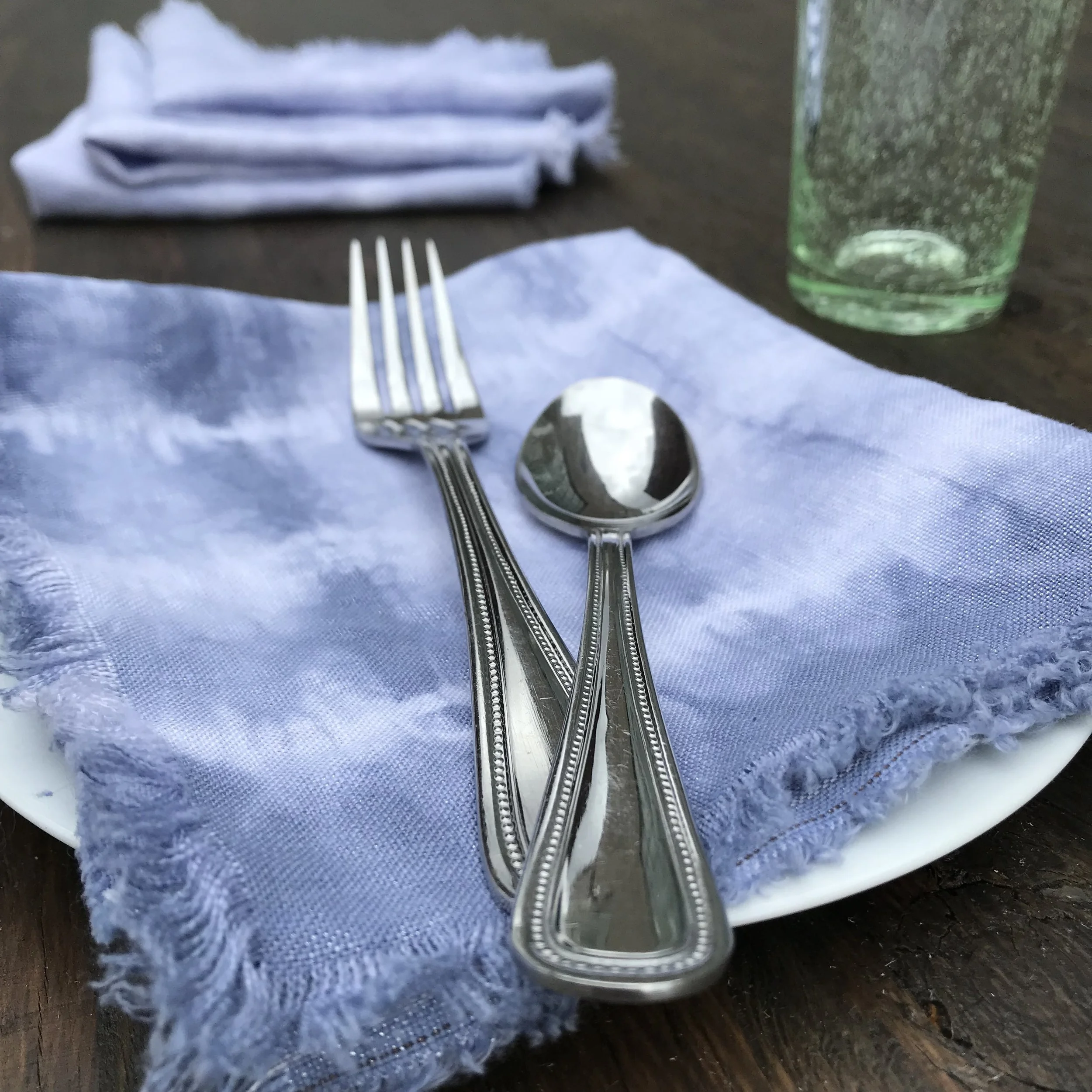 (Sorta) Lazy DIY - I made hand-dyed napkins!