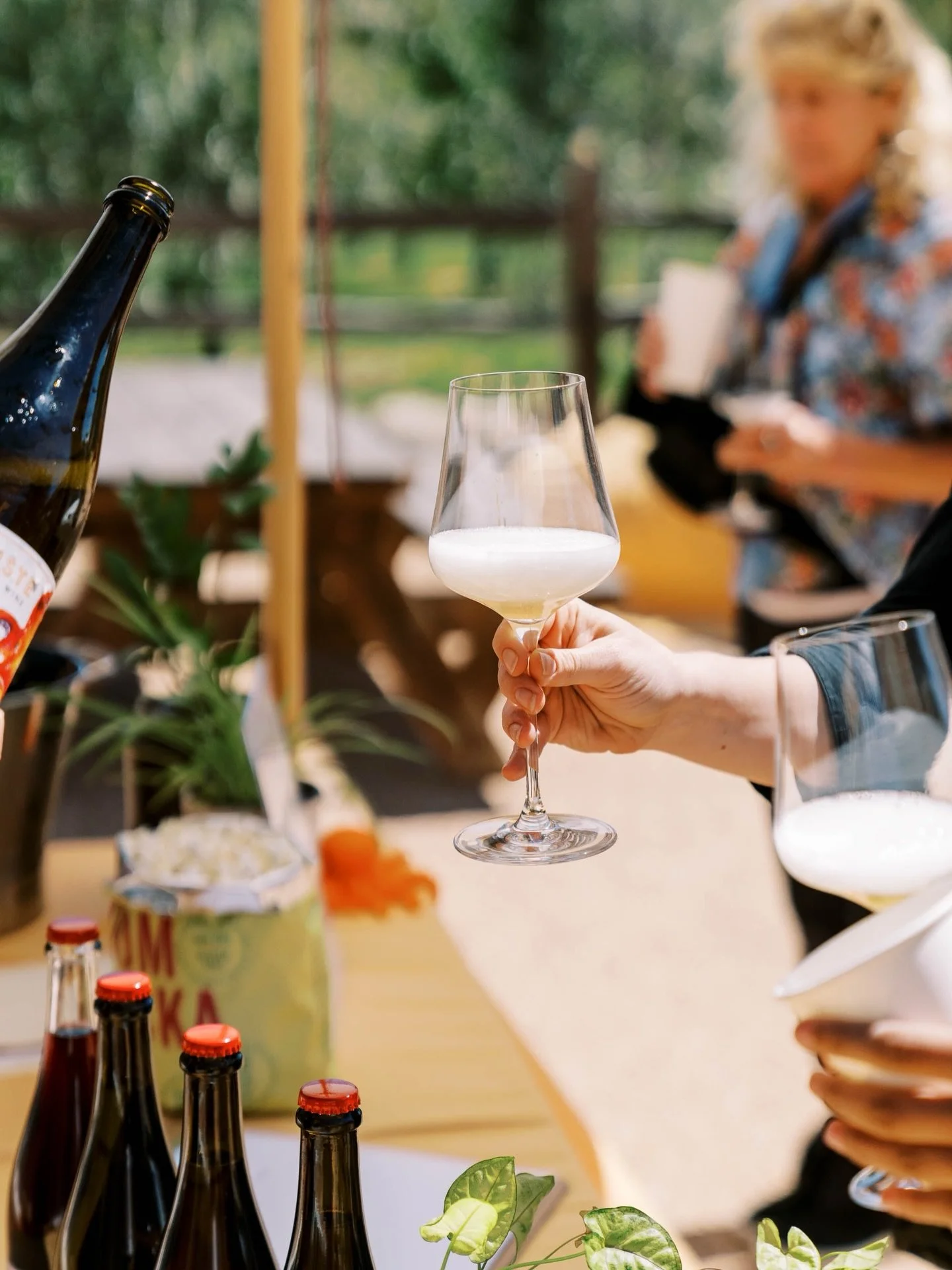 Welcome to the B&acirc;tonnage community! 🥂 

For the new faces joining us: we&rsquo;re a non-profit dedicated to women in wine. Through mentorship, education, and community, we&rsquo;re building a network where every woman has a seat at the table. 