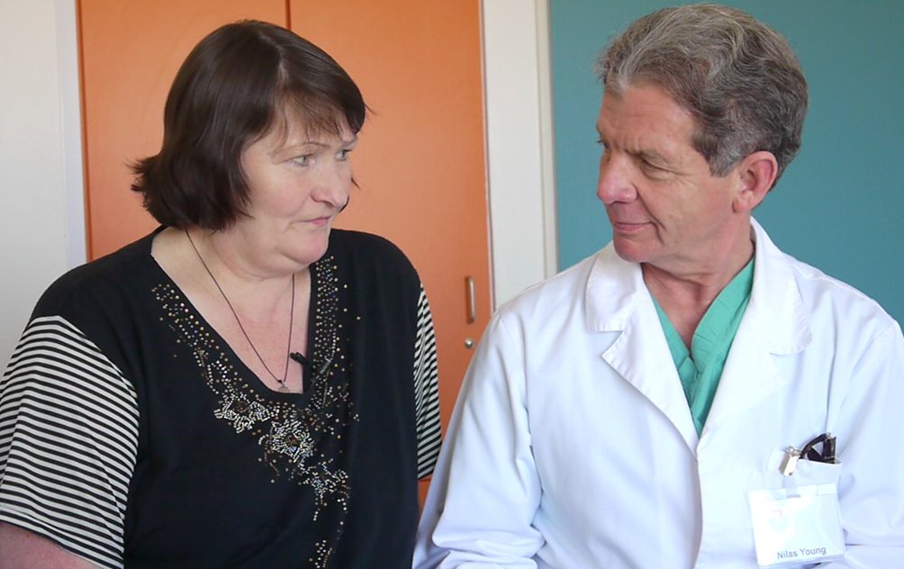  Consulting with a patient in Chelyabinsk during a valvular disease training mission in 2015. 