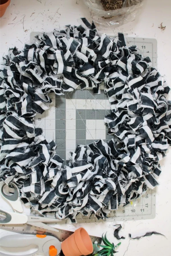 simple-wreath-diy.jpg