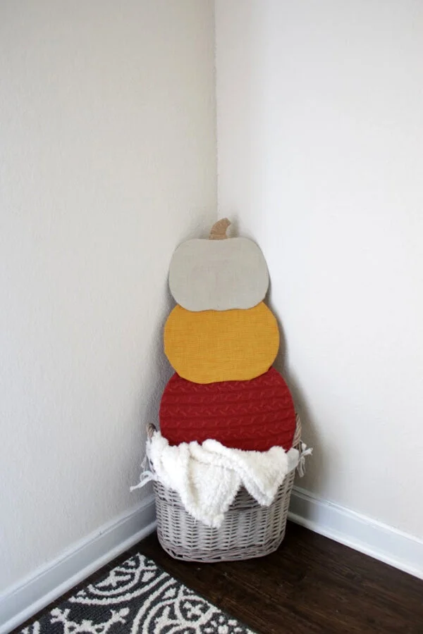 dollar-tree-pumpkin-stack-vert.jpg