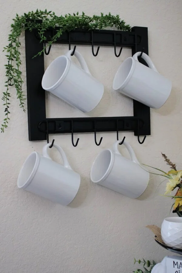 farmhouse-coffee-mug-holder.jpg
