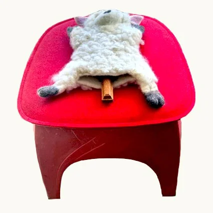 felt-stool-2.jpg