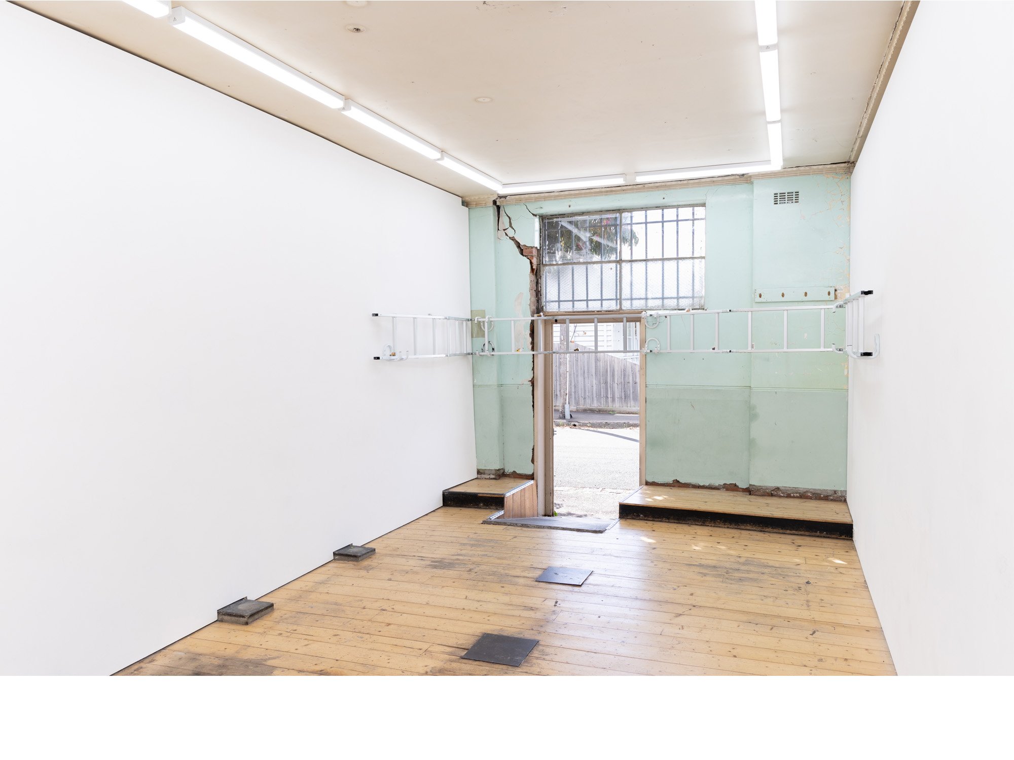 entry-wide-left-floor-lights.jpg