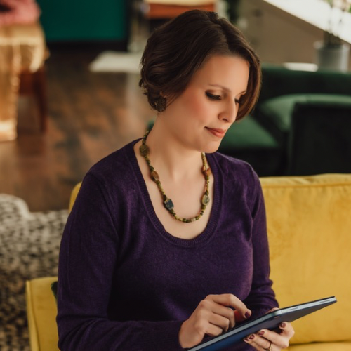 How to Create a Schedule That Allows You to Live in Balance with Your Time and Energy
