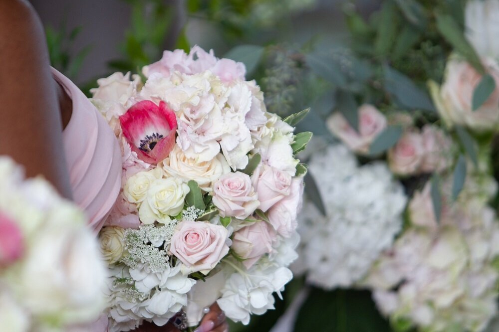 Summer_Wedding_Bridesmaids_Bouquets.jpg