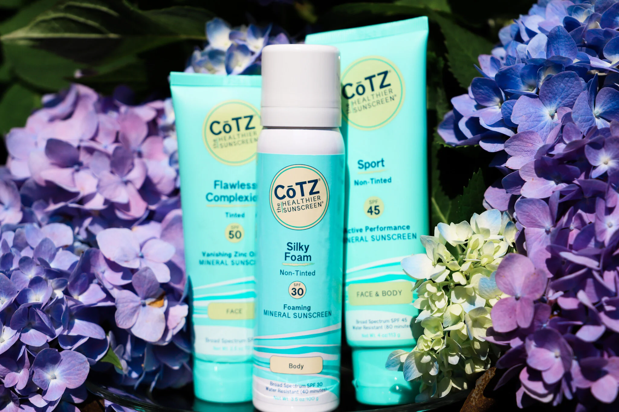 CōTZ Silky Foam Mineral Sunscreen (SPF 30)