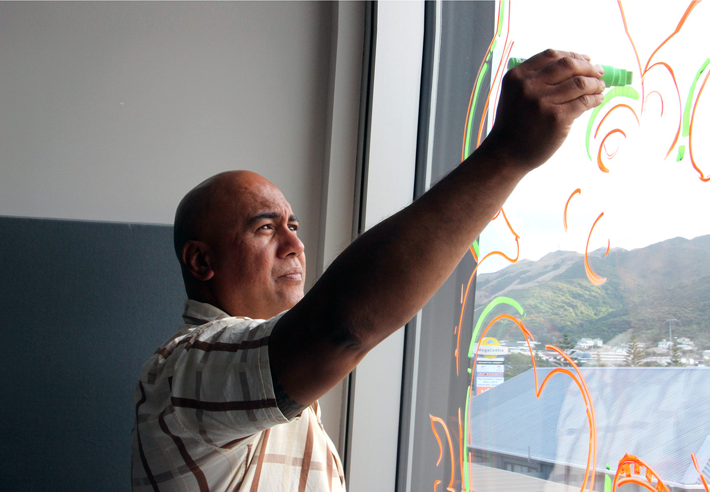 Artist Michel Tuffery at work, 2015. Courtesy of Michel Tuffery