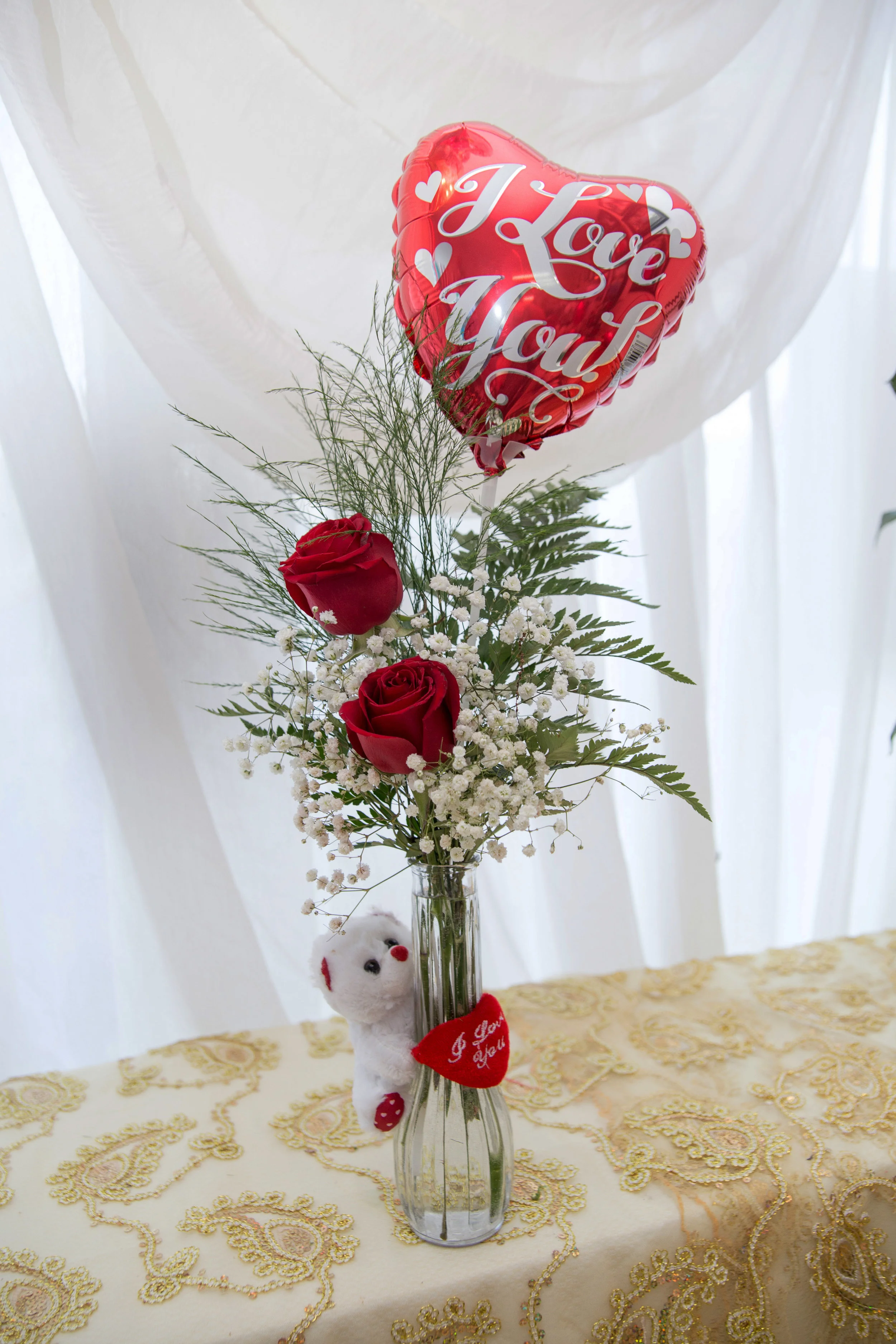 2 Roses w/Vase + Balloon + Bear