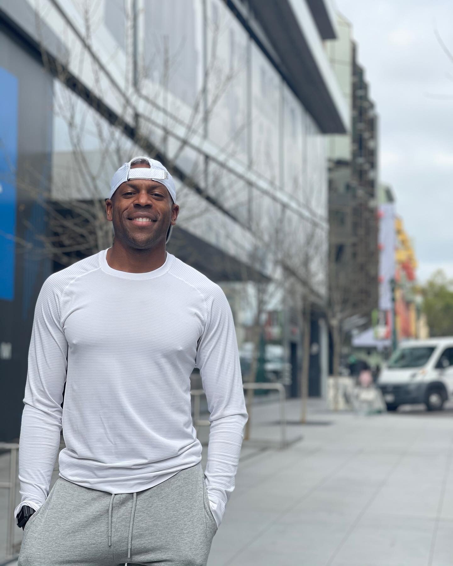 Grey jogger weather 🤍
.
&bull;
&bull;
&bull;
&bull;
&bull;
#fitness #fitnessmotivation #fitnessgoals #fitnessjourney #fitnessmodel #fitnesslifestyle #fitnessaddict #fitnessfreak #fitnesslife #yoga #yogapractice #yogaeverydamnday #yogalife #yogaphoto