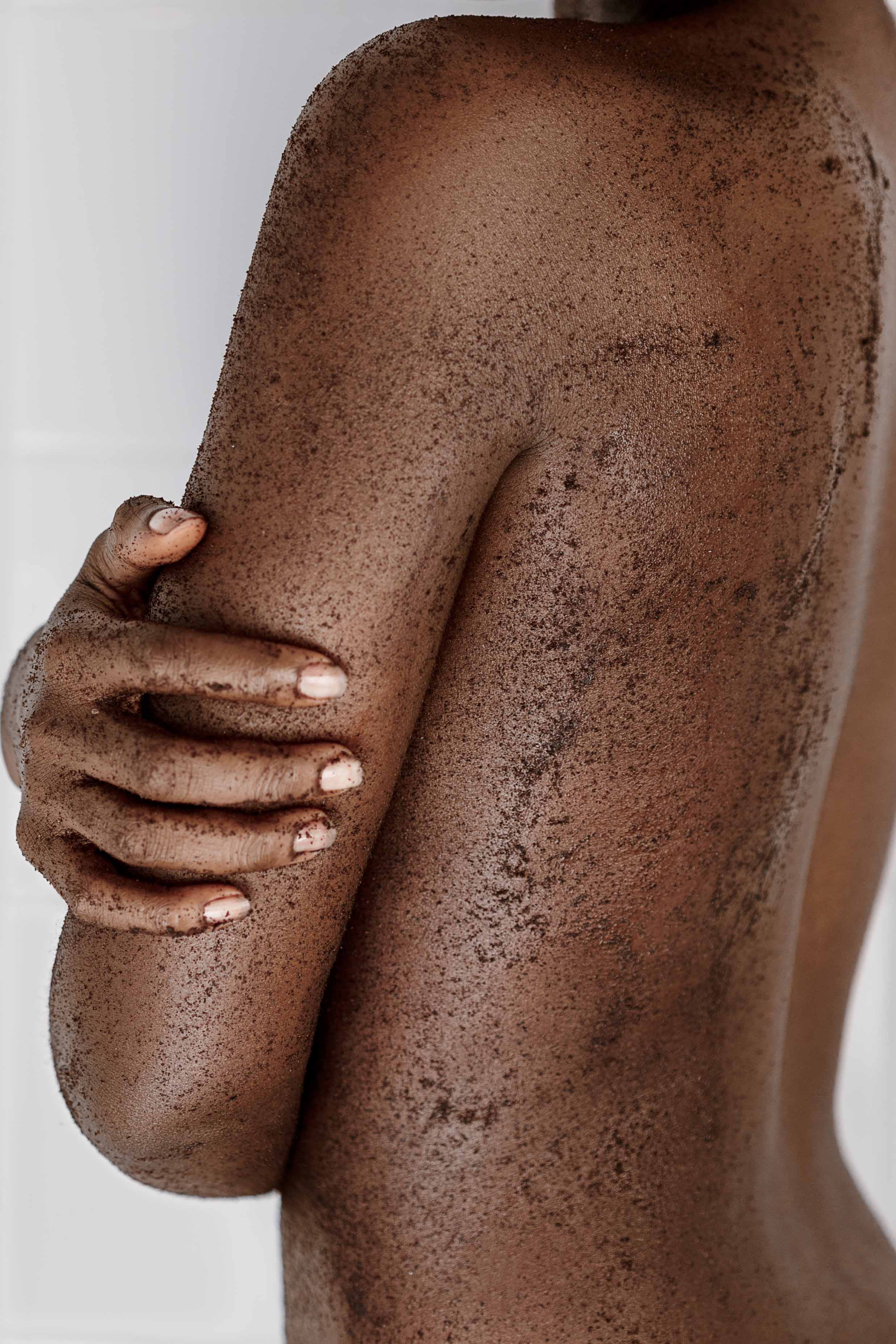 Sknfed_Organic_Coffee_Body_Scrub_4.jpg