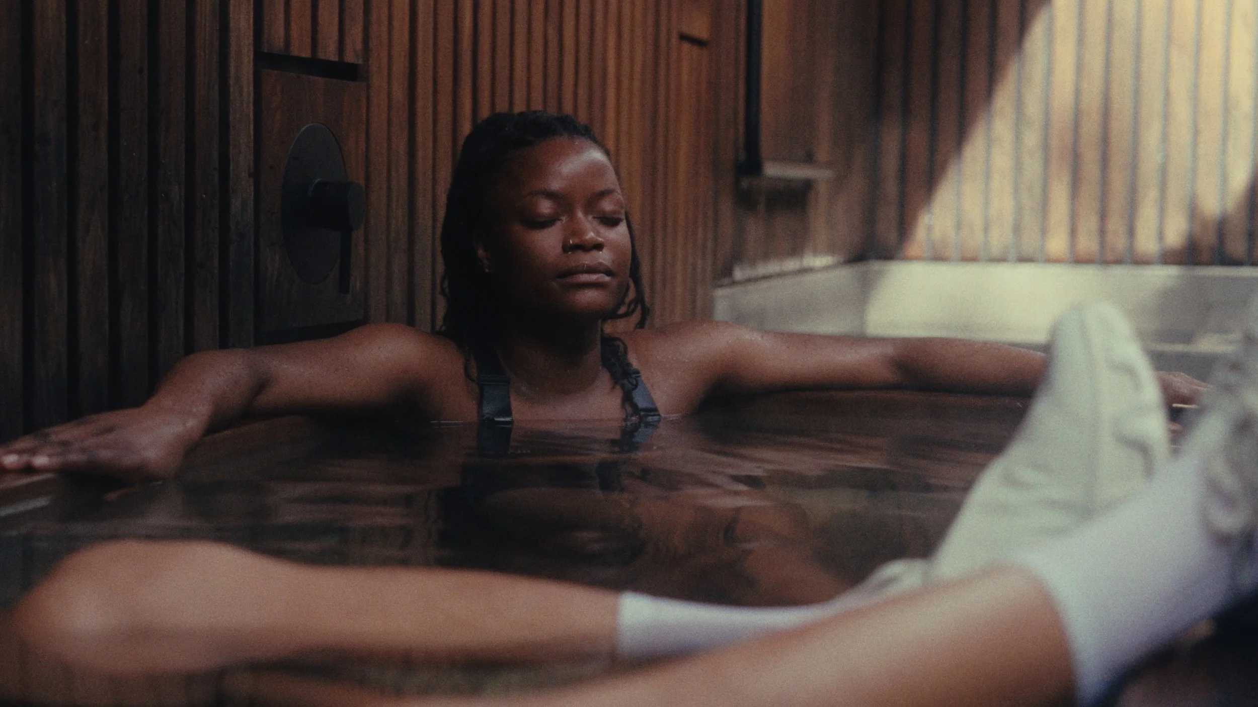 Still 2025-10-06 223829_1.7.1.jpg