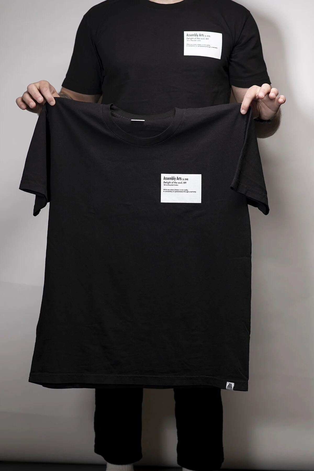 Placard Tee