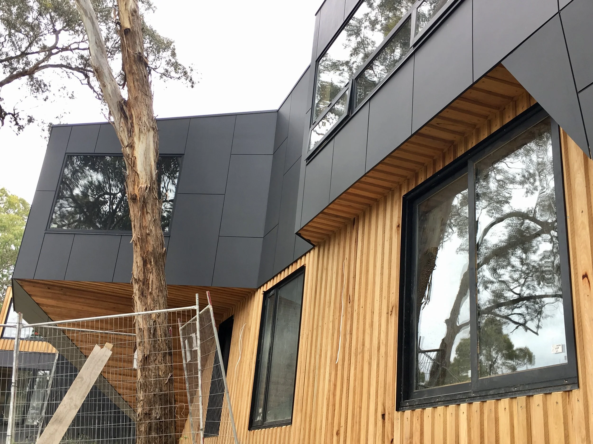 + Eltham Residence