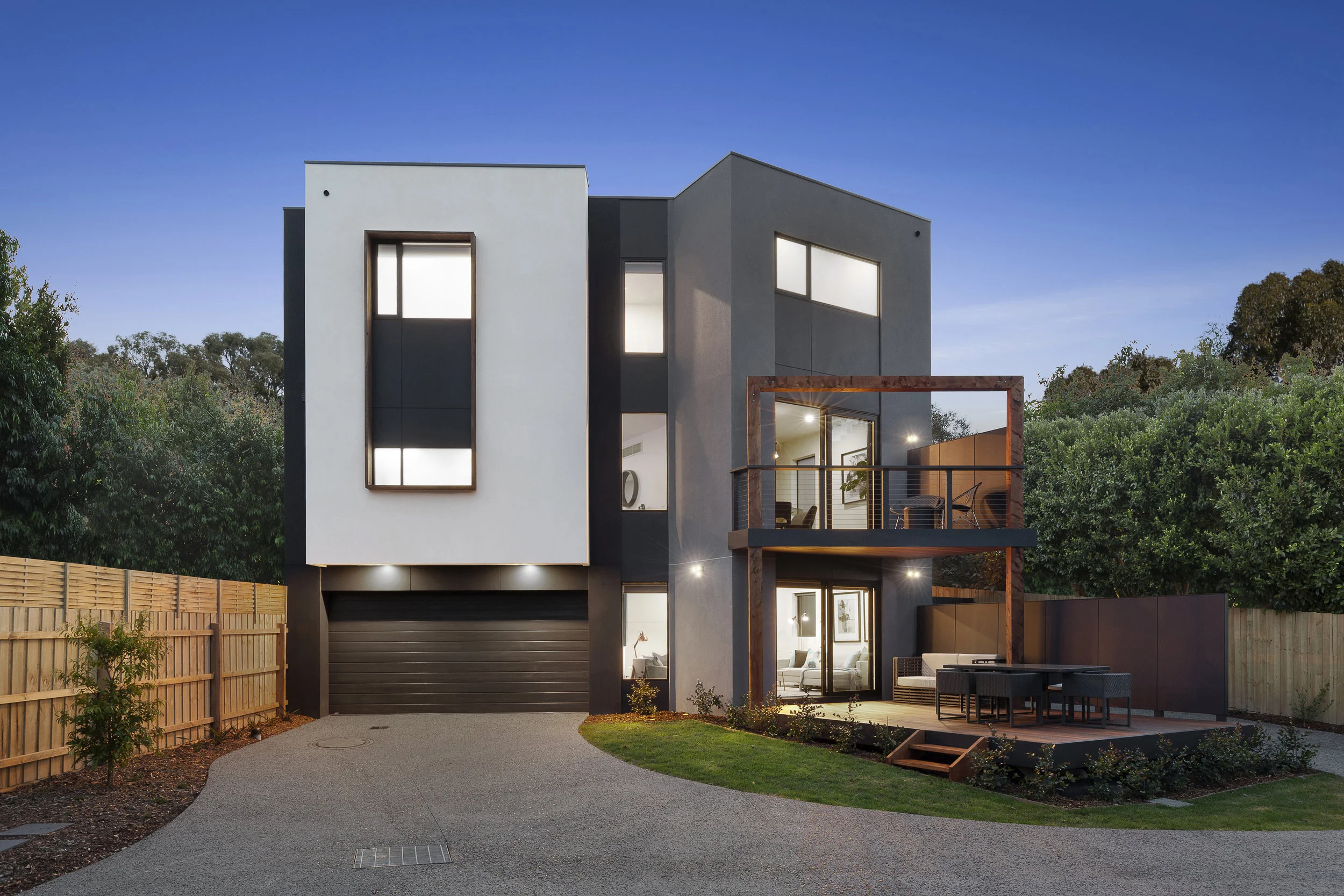 + Nunawading Residence