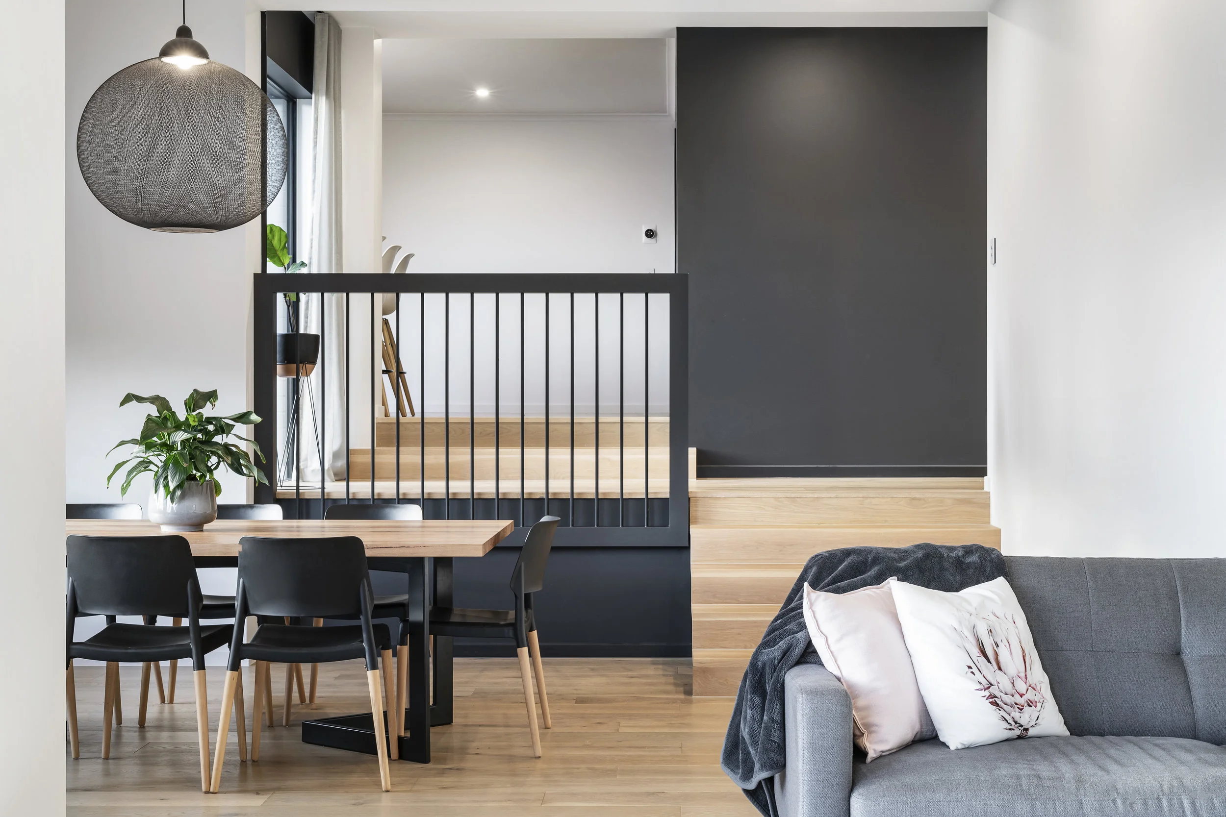 essendon-residence1-1-npkr30vd570rddr8baqc5j60souot99xugfaszabn0.jpg