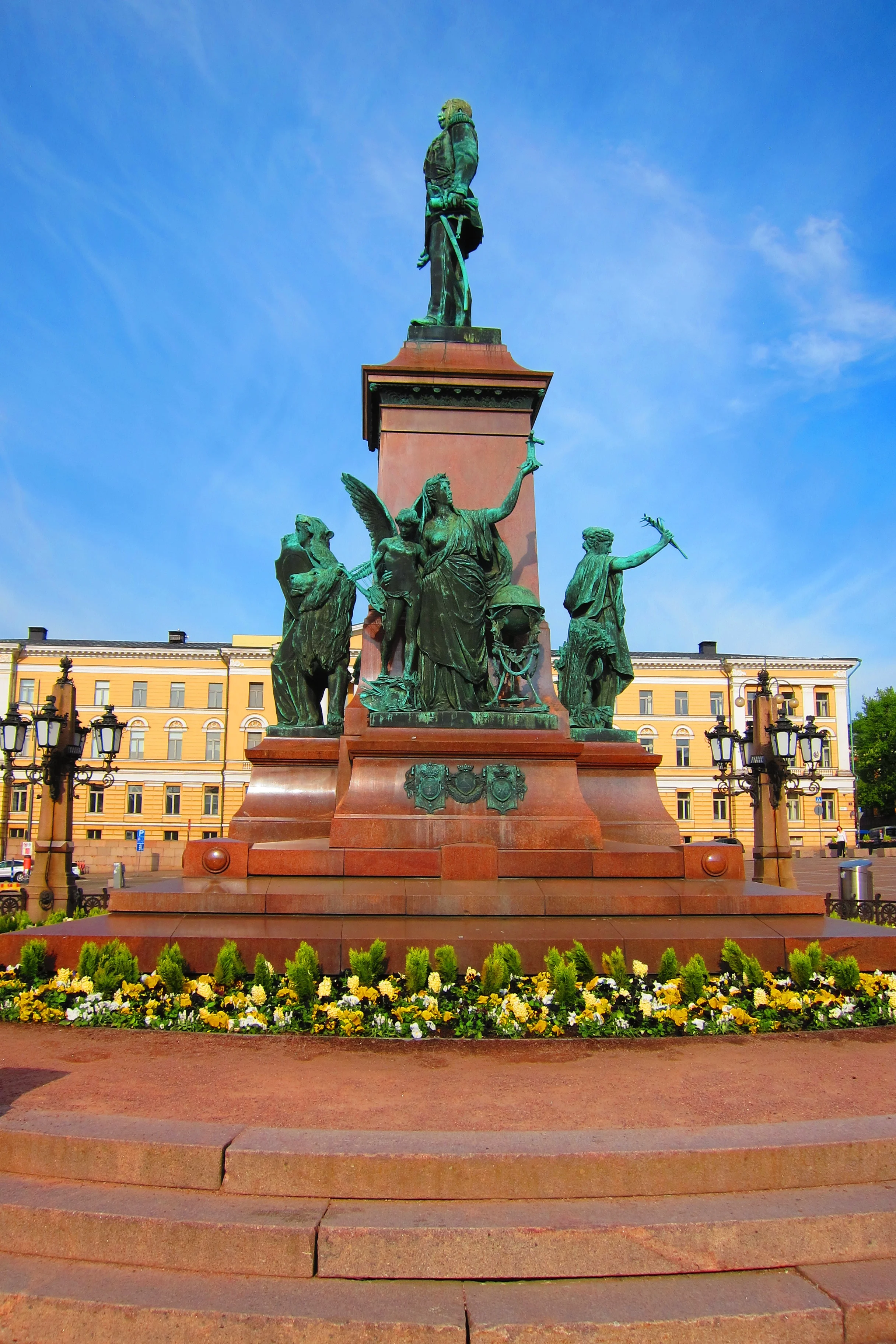 Senate Square Statue, Helsinki, 5/19/19