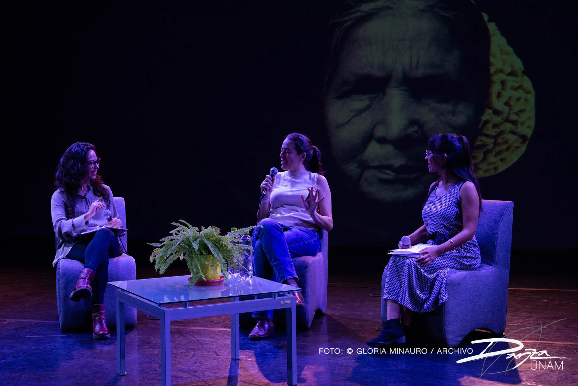 CatedraGloriaContreras-SalondeDanzaUNAM-Foto-GloriaMinauro-Isoptica--5460.jpg