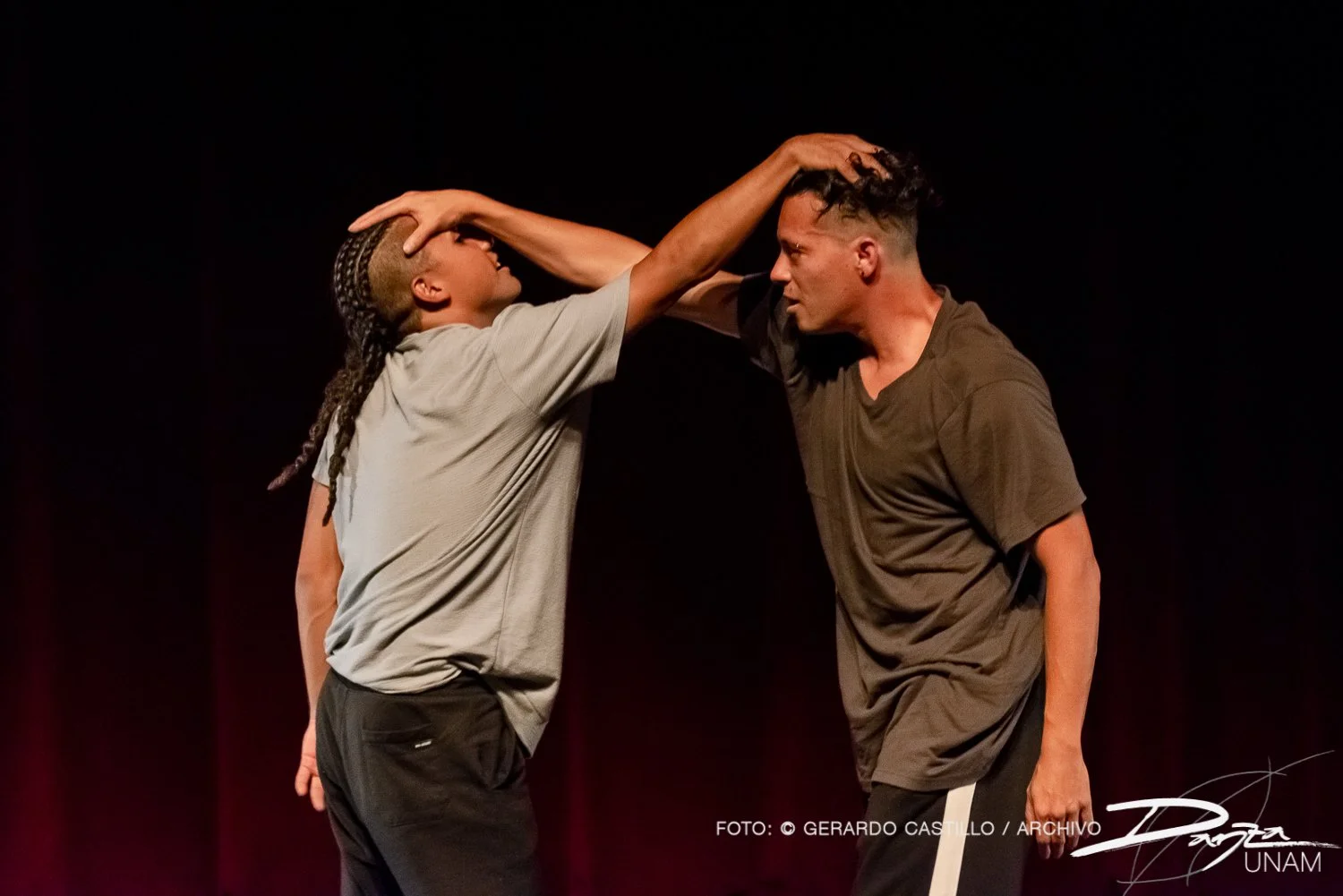 NOVA-VictorHugoLoaiza-ReinventarLaEscena-Foto-GerardoCastilloCorona-ADUNAMGER_8033--GER_8033.jpg