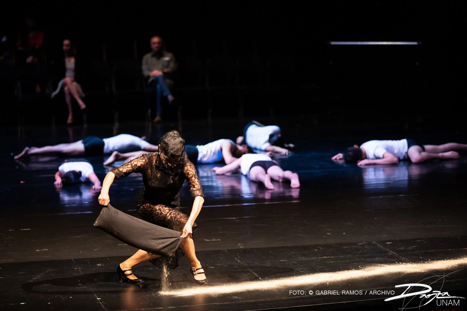 PaisajeTransfigurado-CuerpoMutable-DanzaUNAM-FotoGabrielRamos-Isoptica_DSC3715-2.jpg
