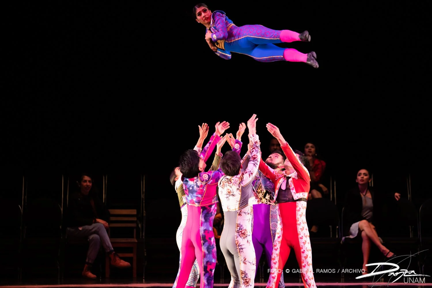 PaisajeTransfigurado-CuerpoMutable-DanzaUNAM-FotoGabrielRamos-Isoptica_DSC3863-2.jpg