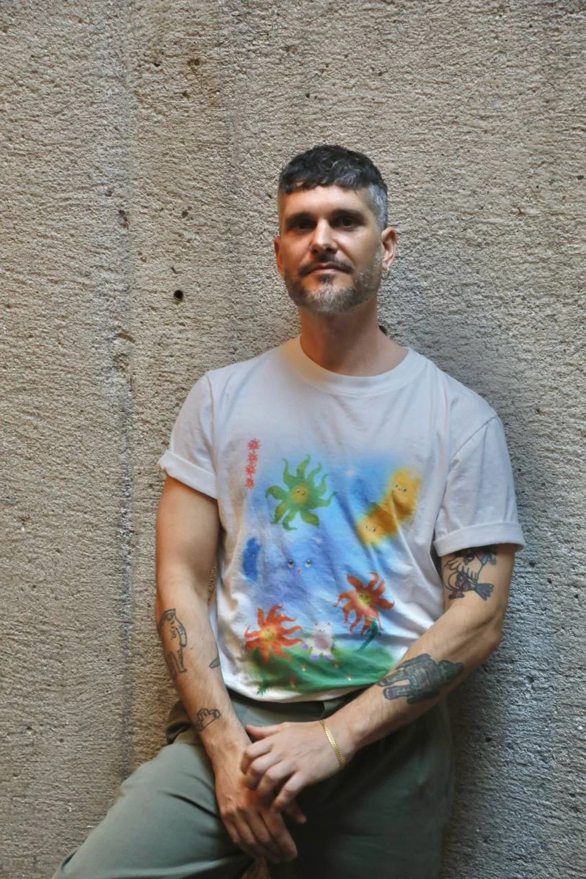 Presentan al nuevo director artístico de la Compañía Juvenil de Danza Contemporánea de la UNAM (DAJU) y a su asistente de dirección.