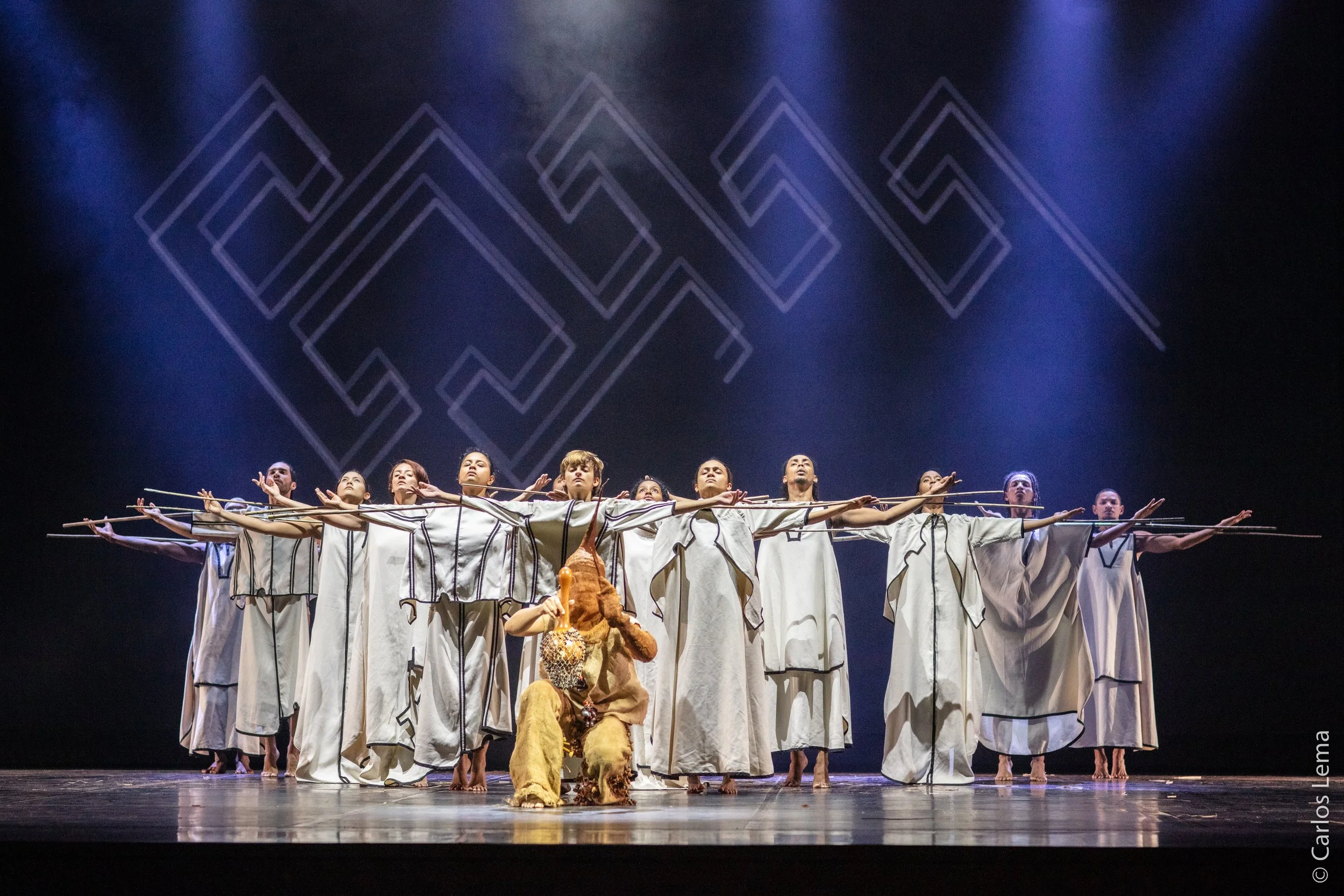 Espíritu de Pájaro: un tributo escénico a las comunidades indígenas de Colombia, llega a la Sala Miguel Covarrubias