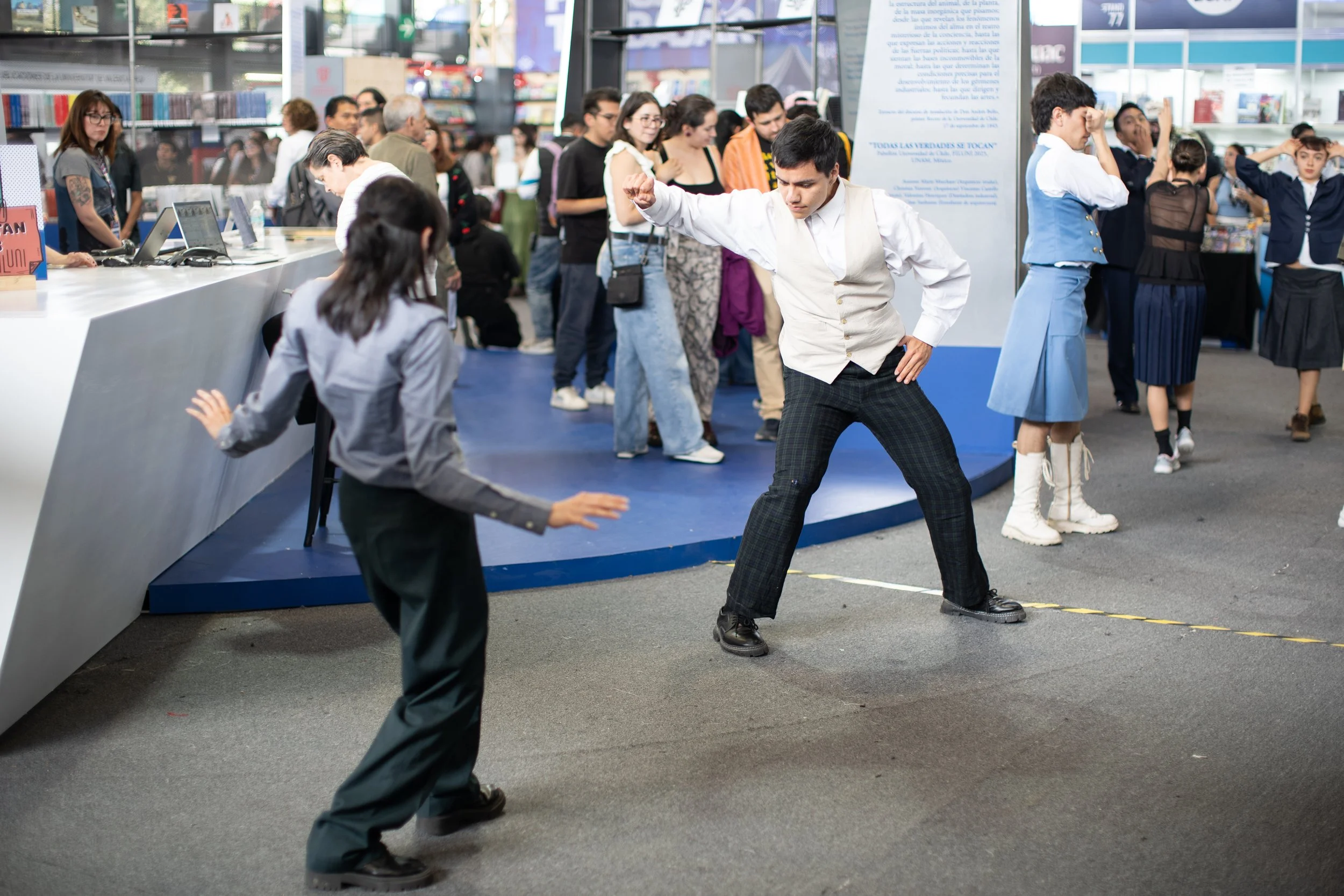 DAJU-FILUNI-DanzaUNAM-FotoGabrielRamos-Isoptica_DSC1974.jpg
